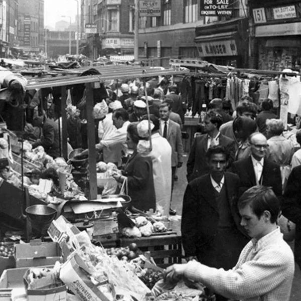 Brick Lane 1968 © Tower Hamlets Local History Library